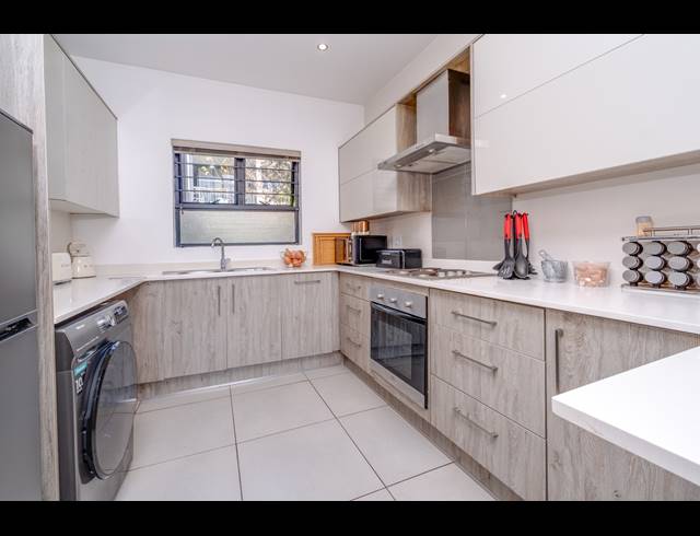 3 BEDROOM APARTMENT FOR SALE IN BROADACRES